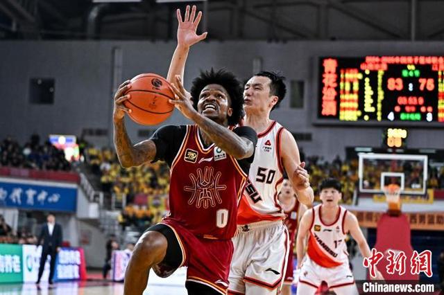 CBA球员技艺精湛,比赛中展现个人风采的简单介绍 CBA球员技艺精湛,比赛中展现个人风采的简单介绍