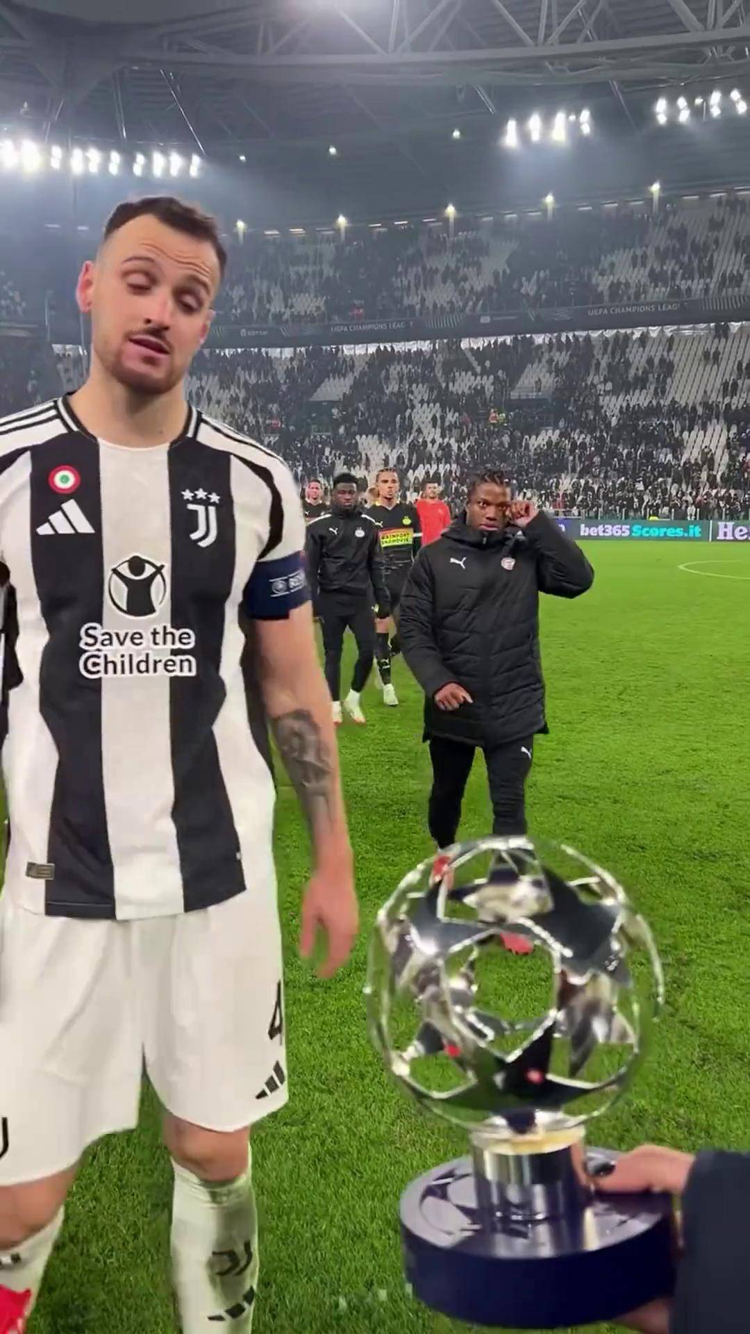 爱游戏app-尤文图斯主场告负，陷入沉闷低谷的简单介绍