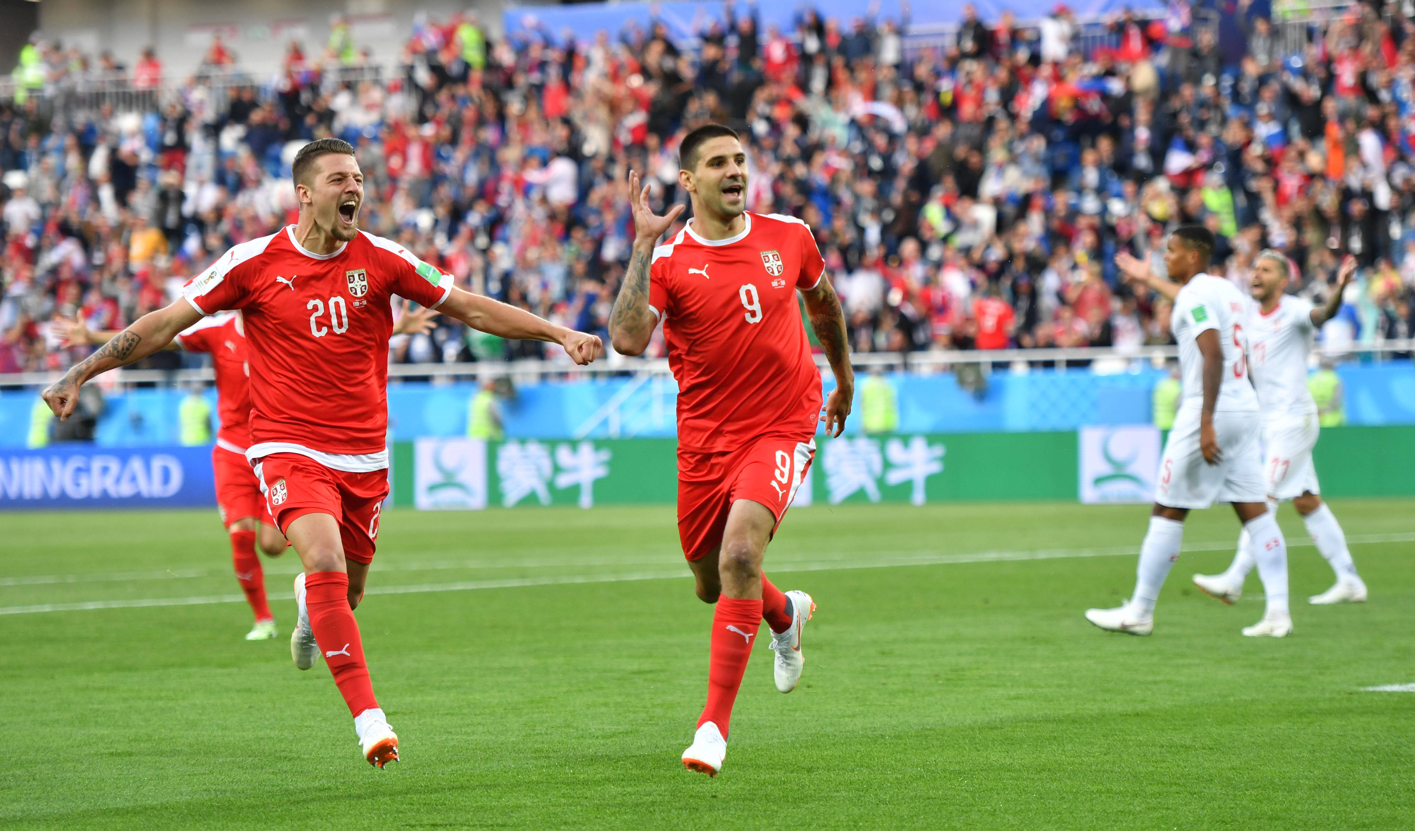 爱游戏app-包含罗马队员替补上场取得关键进球，帮助球队取胜的词条