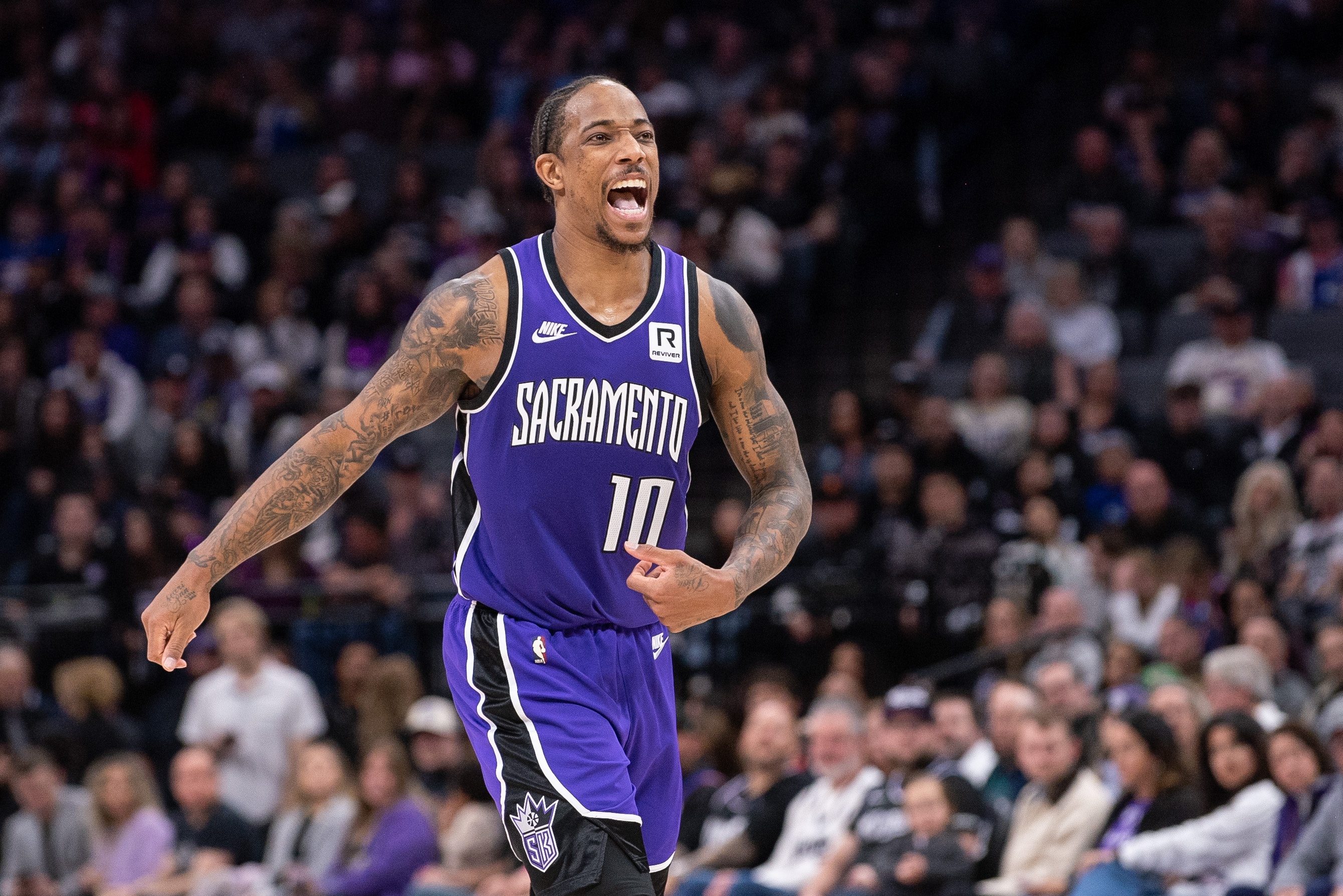 爱游戏入口-关于火箭主场不敌小牛，德罗赞轰分狂胜国王的信息