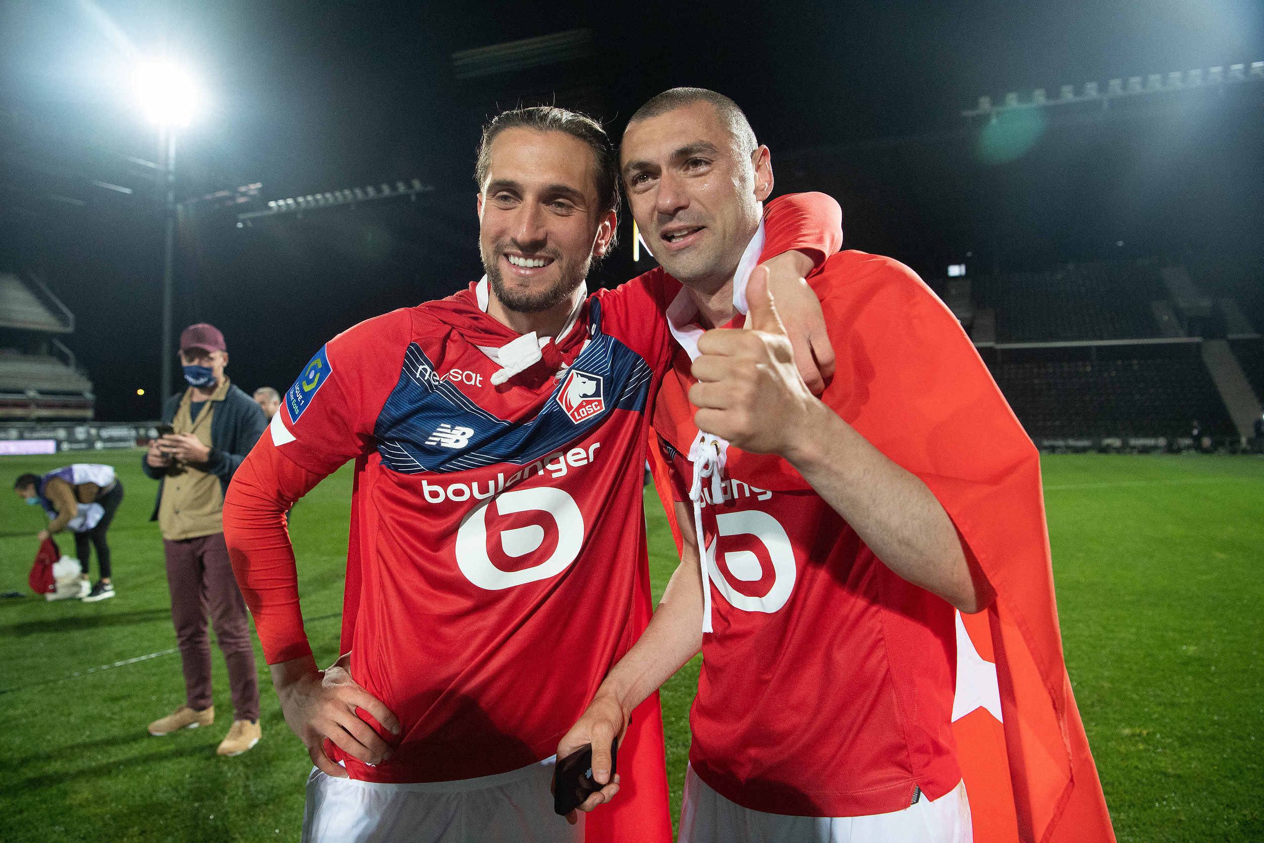 爱游戏官网入口-包含里昂客场逆袭，击败对手取得连胜的词条