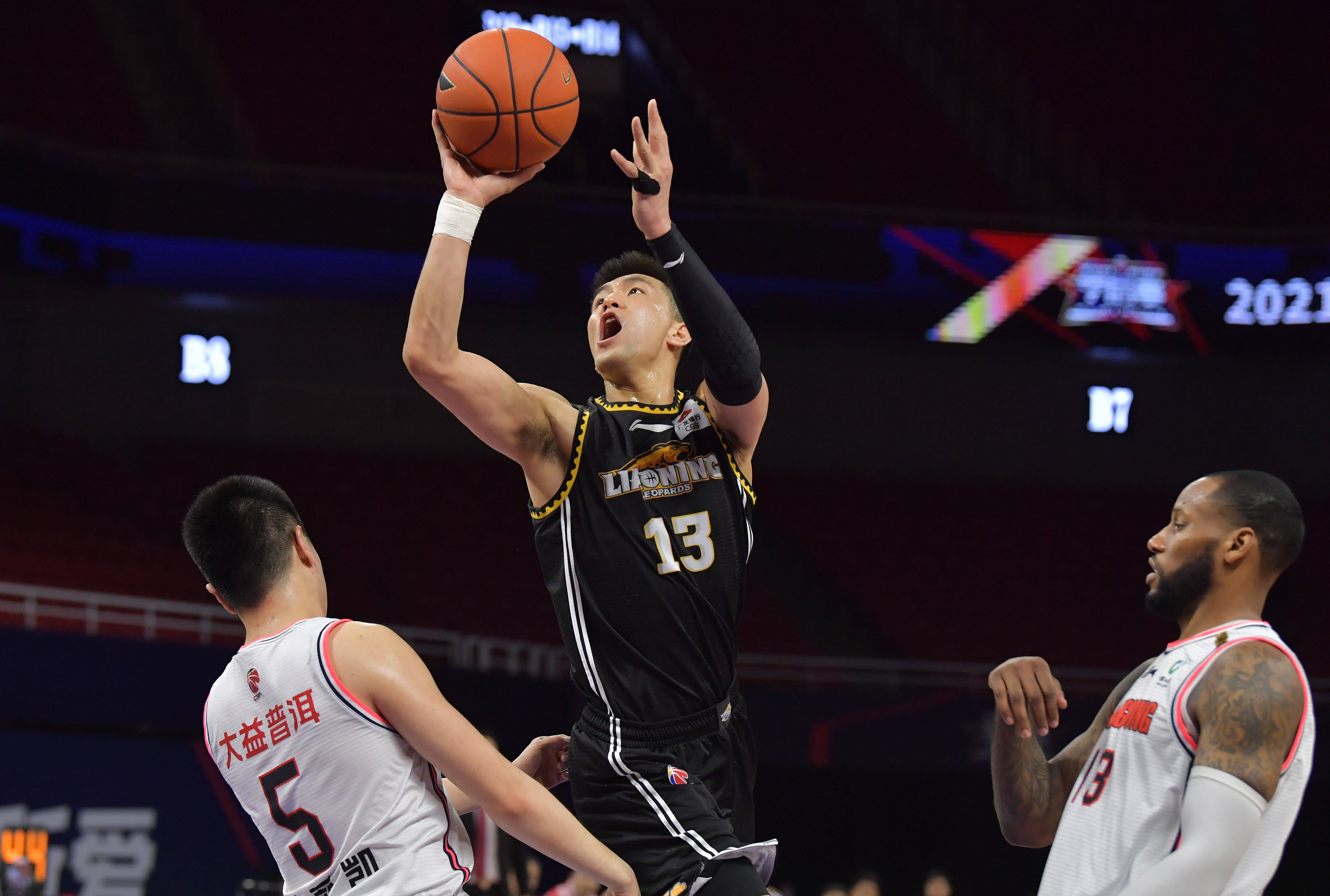 鲨鱼队外援助攻大升级,完美助攻队友得分的简单介绍 鲨鱼队外援助攻大升级,完美助攻队友得分的简单介绍