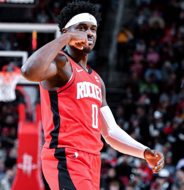 爱游戏体育官网-球场上的双面人，火箭变阵后创造新纪录的简单介绍