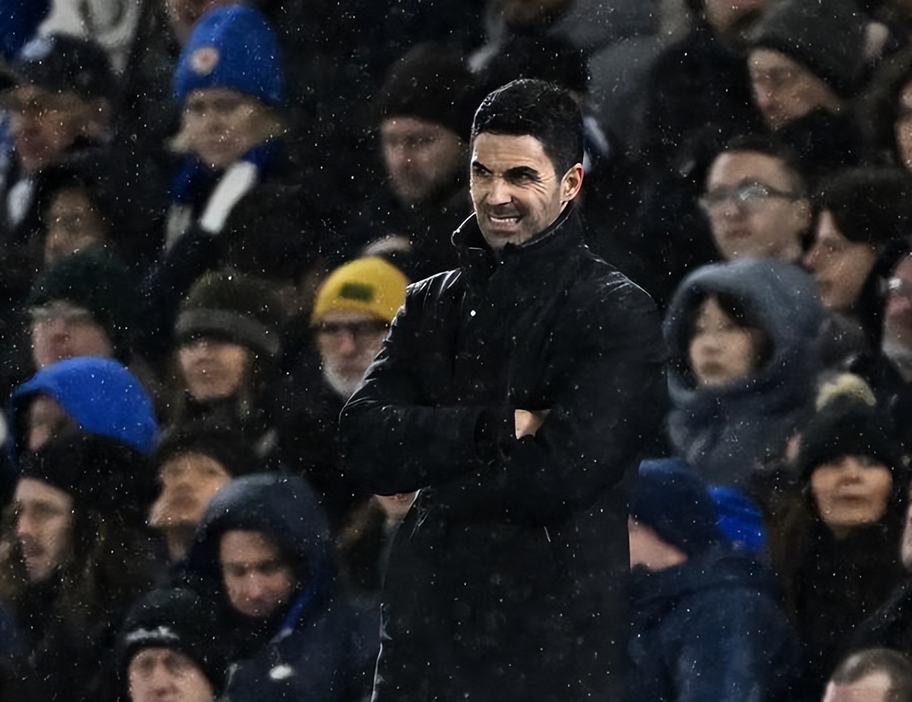 爱游戏在线-尼斯主场遭遇失利，出线希望渺茫