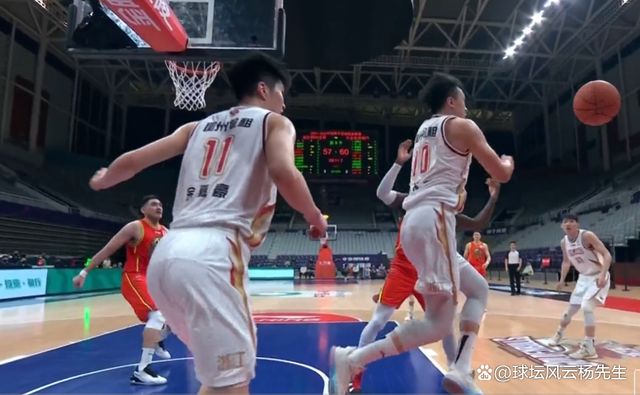 杭州球队成功战胜对手,取得胜利 杭州球队成功战胜对手,取得胜利