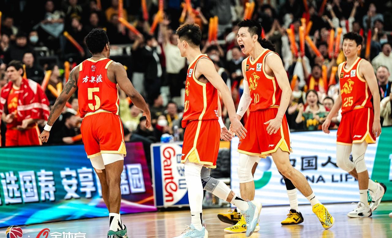 浙江男篮连败收场,振作士气备战下一场 浙江男篮连败收场,振作士气备战下一场