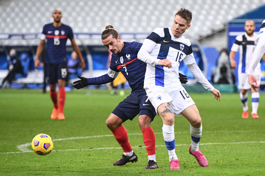 爱游戏入口-包含法国惨败芬兰，小组出线前景堪忧的词条