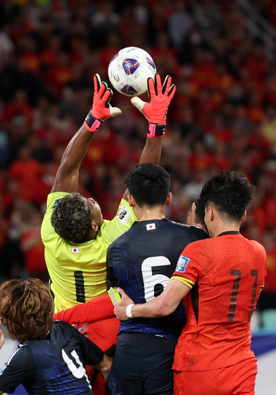 守门员扑救关键球保障球门不失的简单介绍 守门员扑救关键球保障球门不失的简单介绍