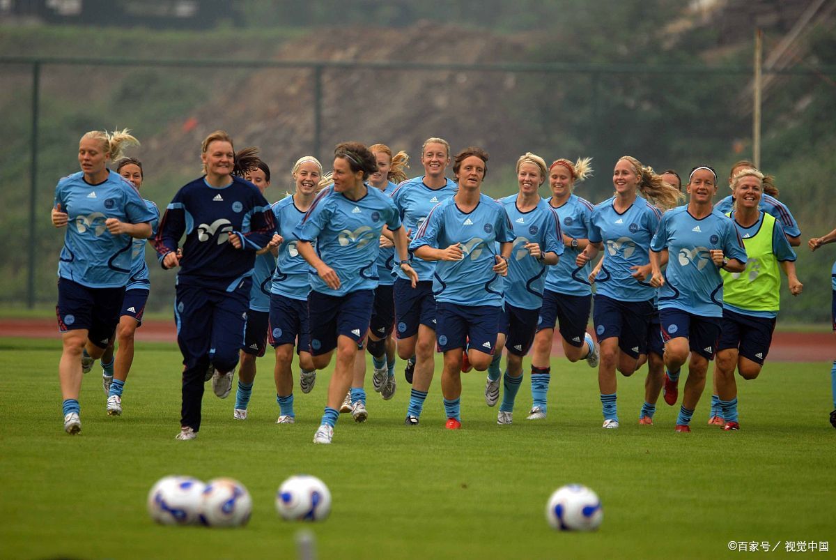 丹麦队胜出,强势晋级淘汰赛 丹麦队胜出,强势晋级淘汰赛