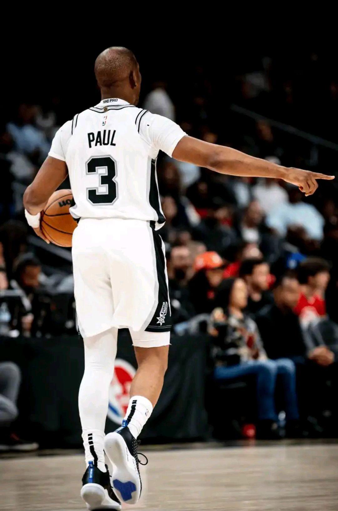 爱游戏网页版入口-马刺客场击败黄蜂，德罗赞关键时刻表现稳健的简单介绍