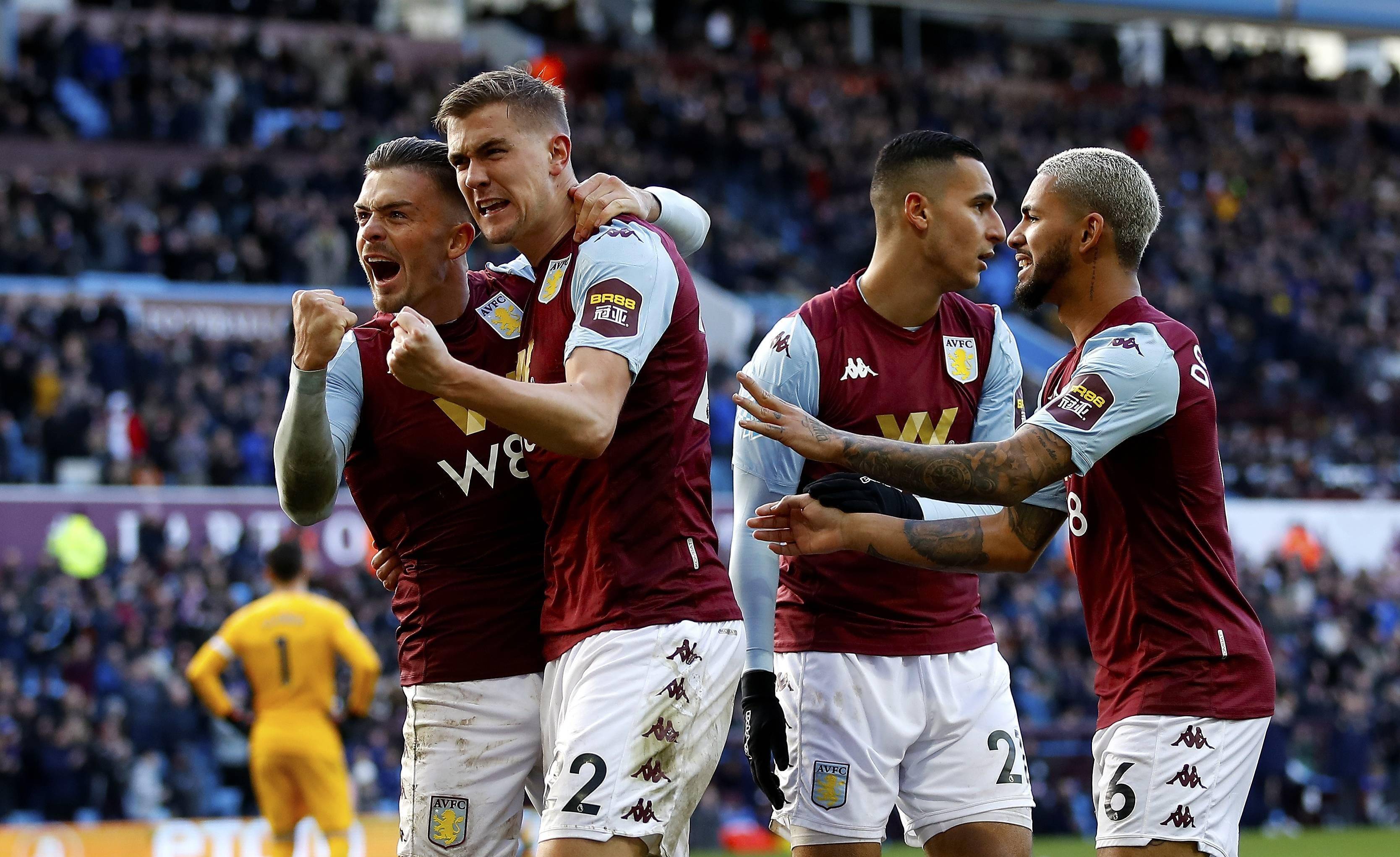 阿斯顿维拉球员备战欧洲俱乐部比赛