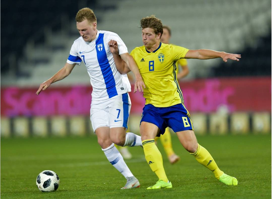 芬兰队成功战胜对手取得胜利 芬兰队成功战胜对手取得胜利