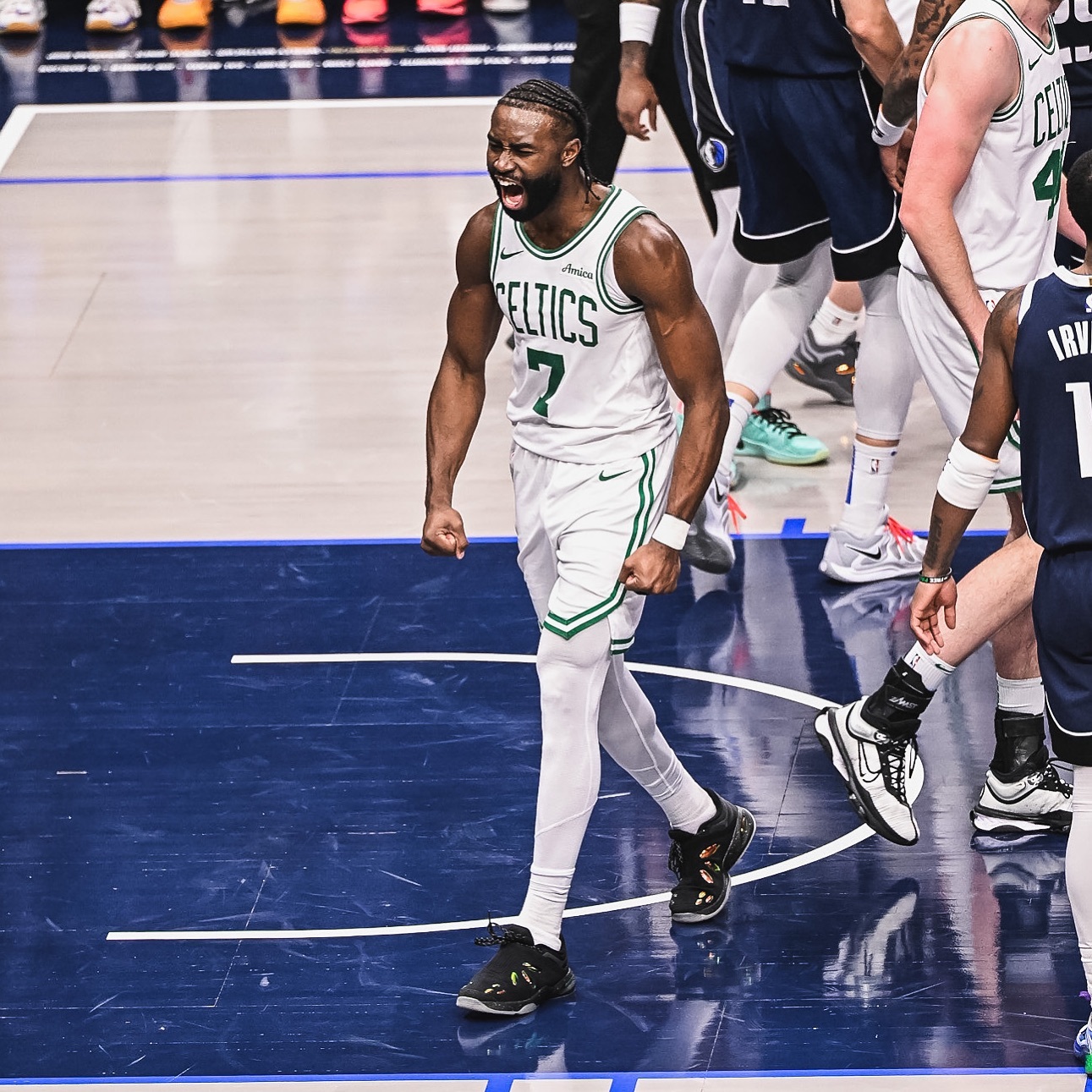 篮网苦战不敌独行侠，冲击东部前列遭遇挑战