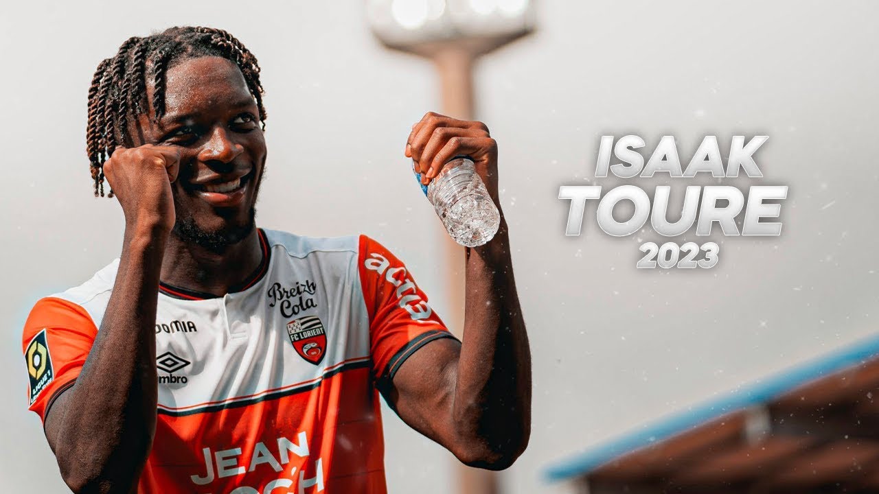 爱游戏官网-里昂中卫表现稳定，球队防守屡屡建功的简单介绍