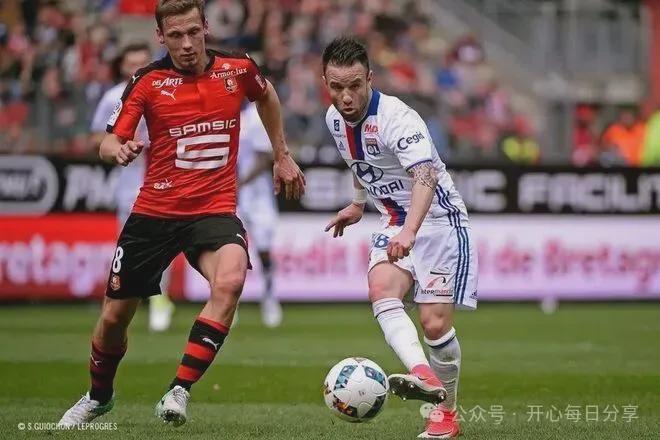 爱游戏官网入口-柏林赫塔客场告捷，跻身德甲前八