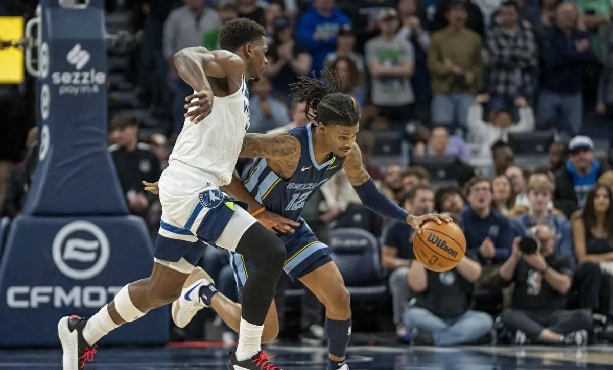 快船主场不敌森林狼,连败不断 快船主场不敌森林狼,连败不断